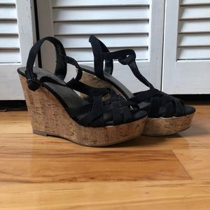 Black Wedges